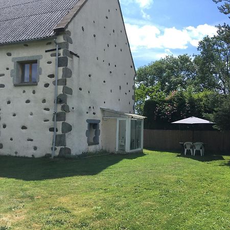 Gite Rural - Grange Des Pres Blancs Chaine Des Puys Le Vernet-Sainte-Marguerite Buitenkant foto
