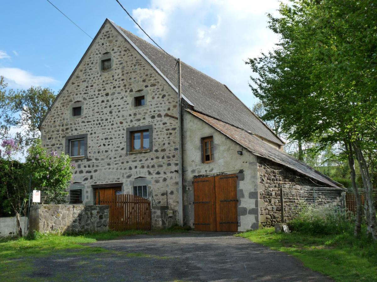 Gite Rural - Grange Des Pres Blancs Chaine Des Puys Le Vernet-Sainte-Marguerite Buitenkant foto