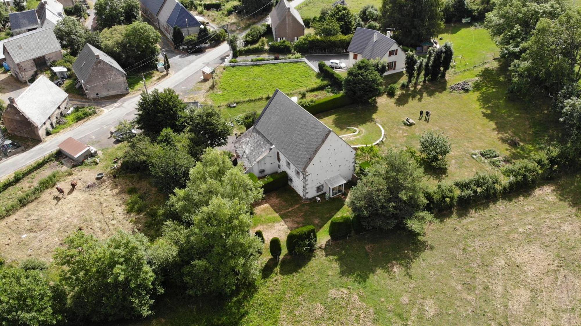 Gite Rural - Grange Des Pres Blancs Chaine Des Puys Le Vernet-Sainte-Marguerite Buitenkant foto