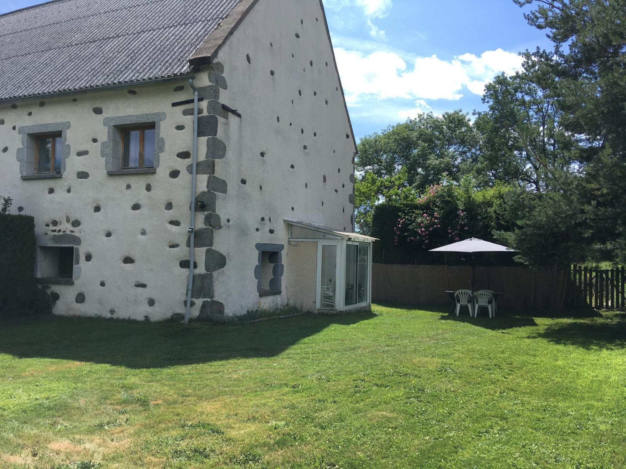 Gite Rural - Grange Des Pres Blancs Chaine Des Puys Le Vernet-Sainte-Marguerite Buitenkant foto